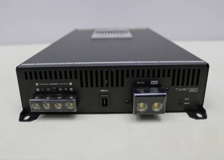 AUDIO SYSTEM (Italy) Twister F2D-1000